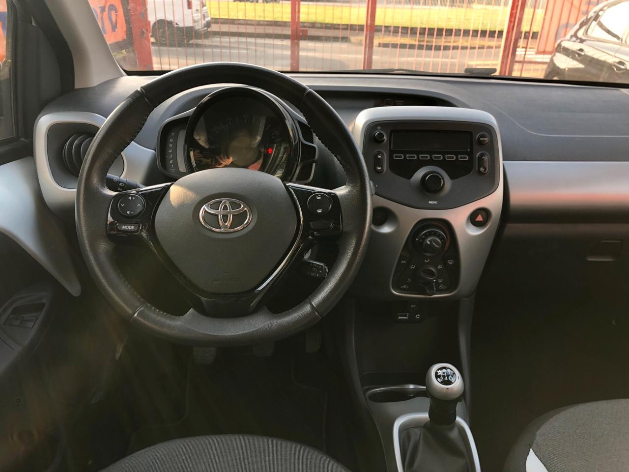 Toyota Aygo 1.0 benzina adatta per neopatentati