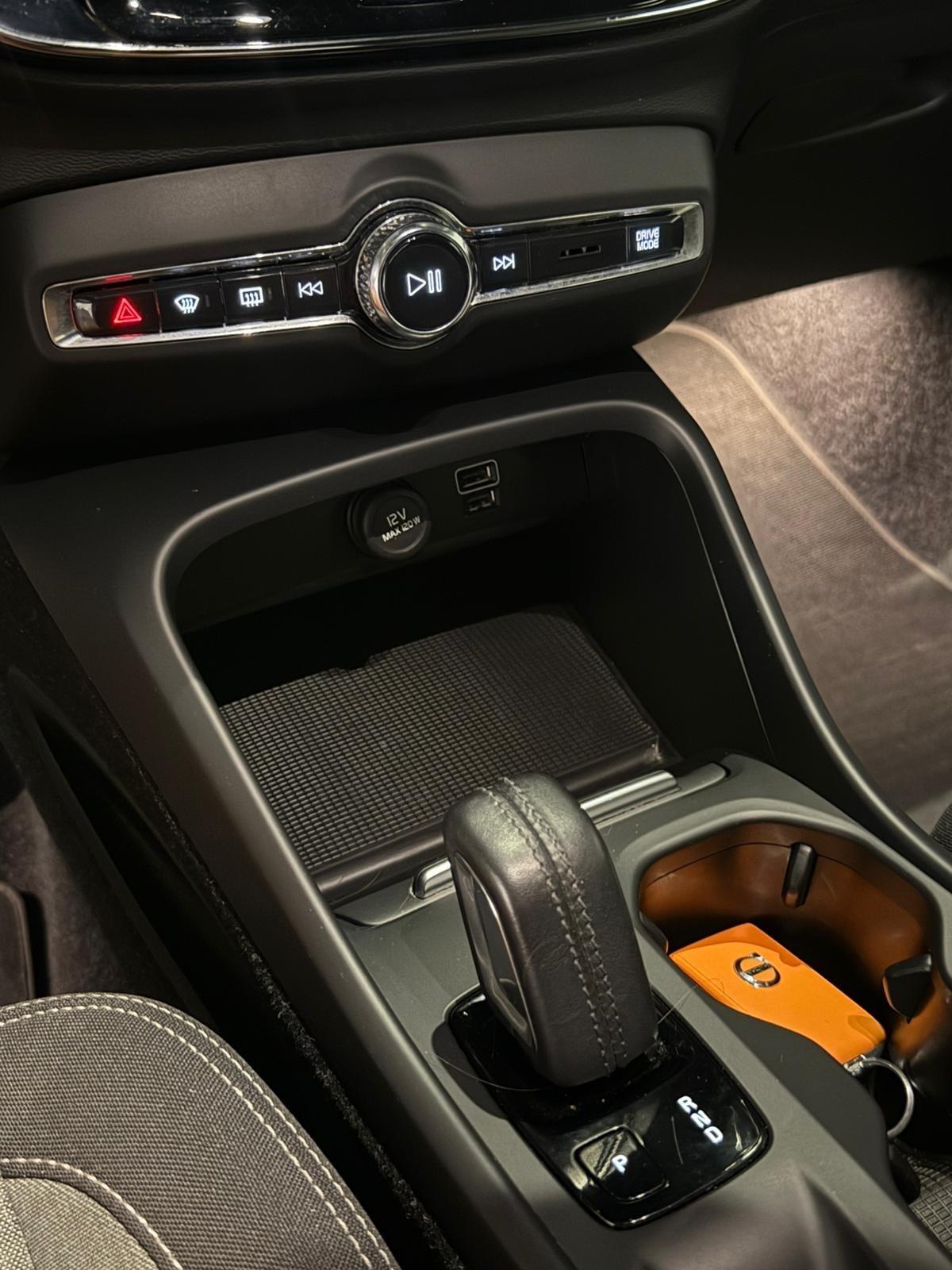 Volvo XC40 D3 Geartronic Momentum Pro