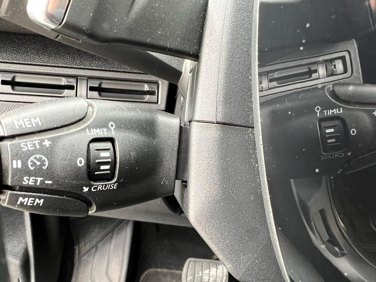 PEUGEOT 3008 BlueHDi 130CV 2018!!! ALLURE !!!