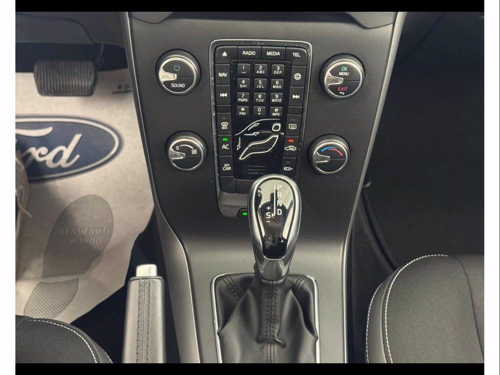 VOLVO V40 2.0 d2 business plus geartronic my19 del 2018