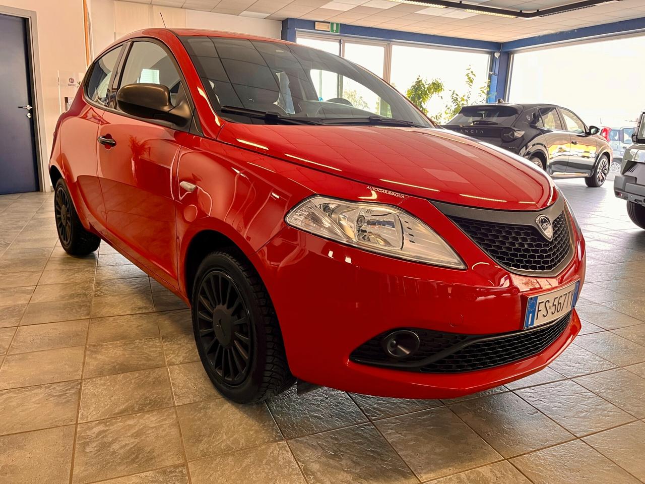 Lancia Ypsilon 1.2 69 CV 5 porte S&S Gold