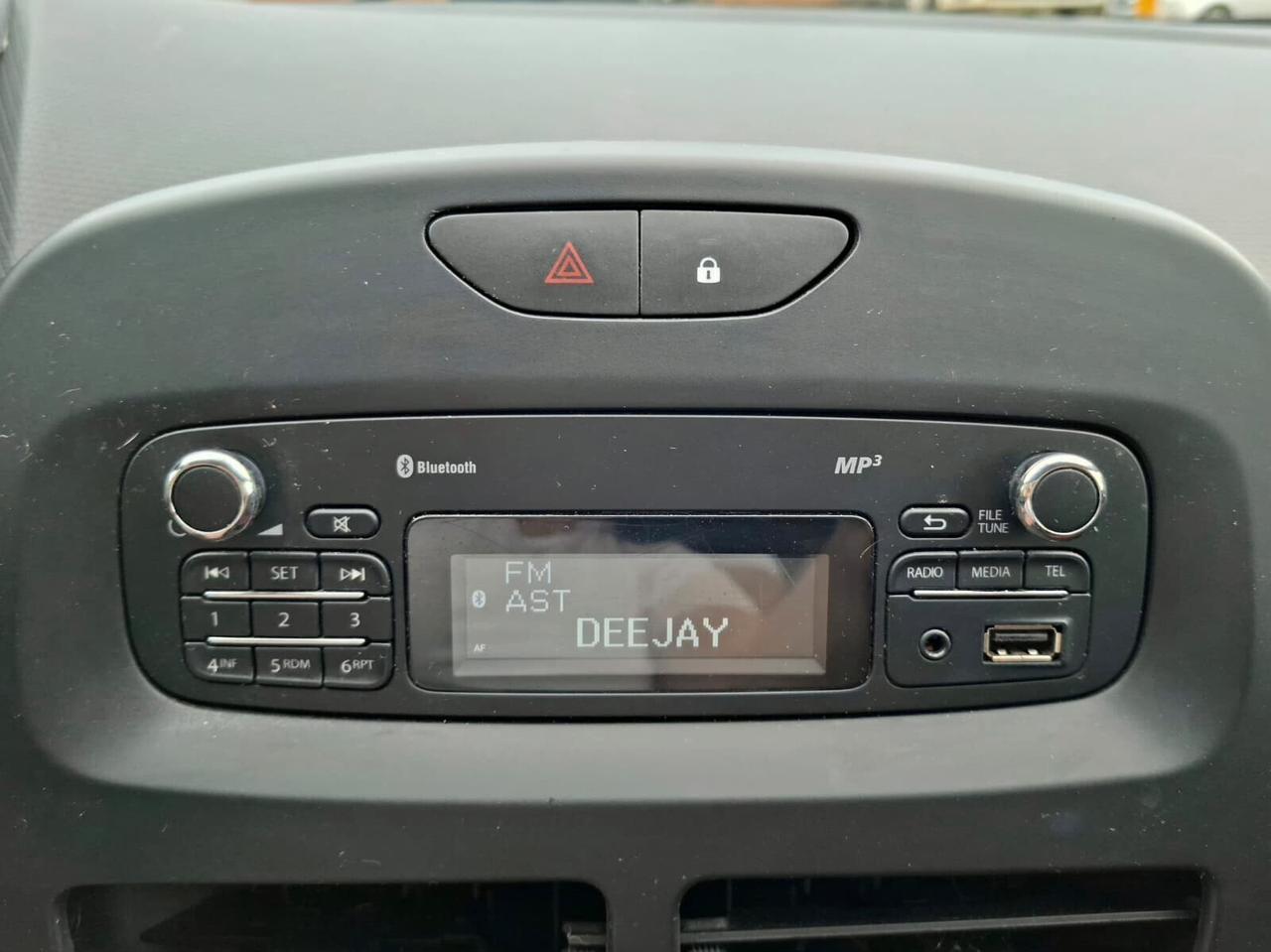 Renault Clio 1.5 dCi 75cv Live 2014