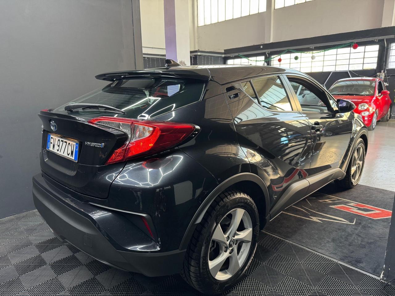 Toyota C-HR 1.8 Hybrid E-CVT – Anno 2019 – 108.000 km