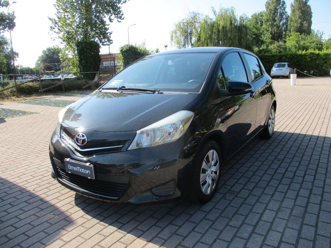 Toyota Yaris 5 Porte Yaris 5p 1.0 Active OK NEOPAT./Camera/Bluetooth