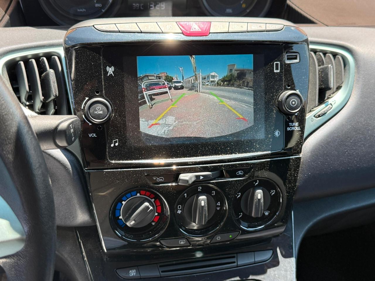 Lancia Ypsilon Hybrid 70cv *CARPLAY