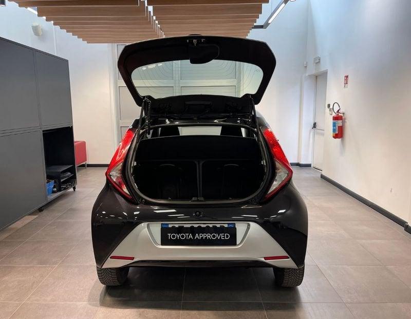 Toyota Aygo Connect 1.0 VVT-i 72 CV 5 porte x-play