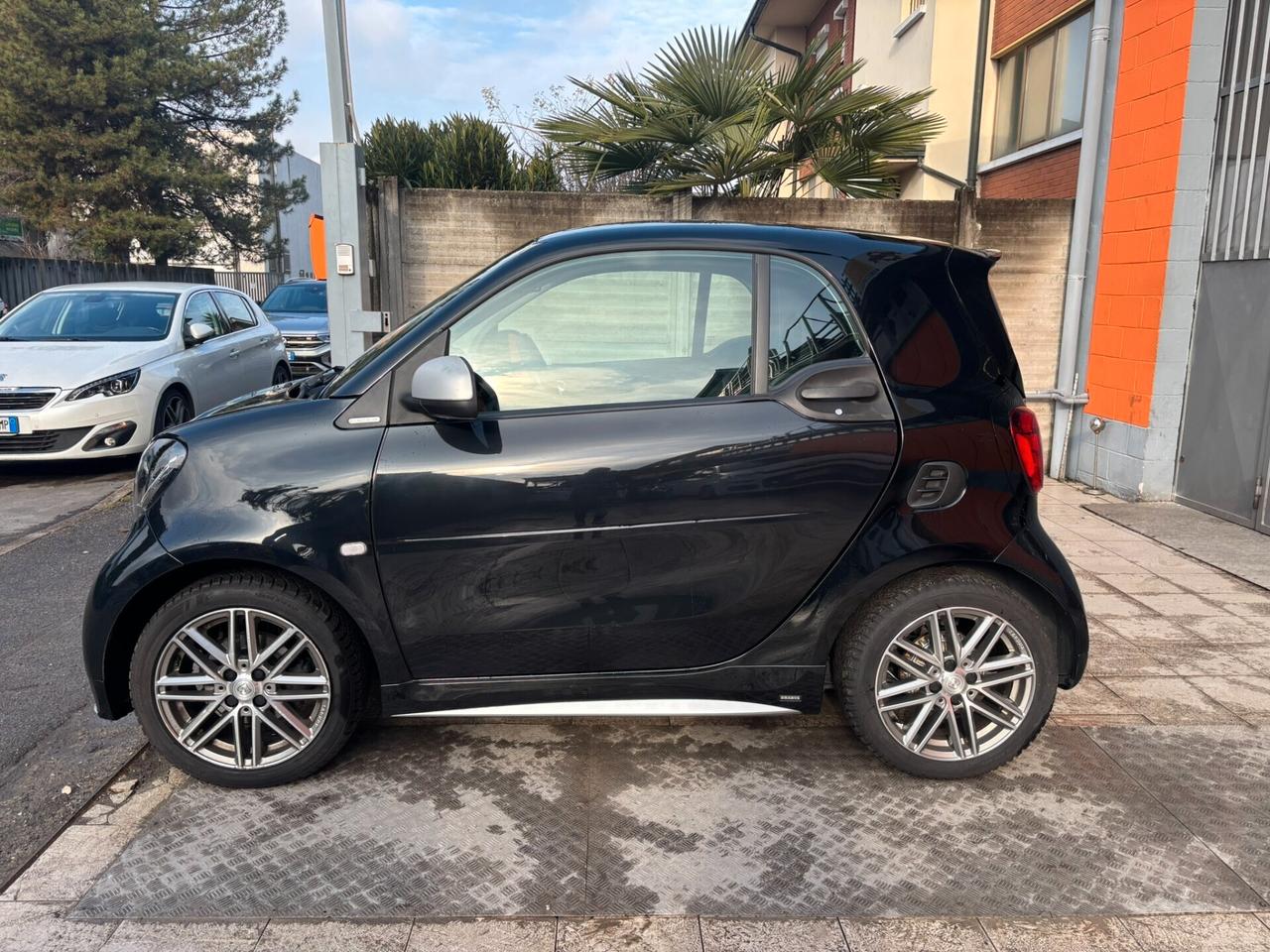 Smart ForTwo 90 0.9 Turbo twinamic Urbanrunner allestimento brabus