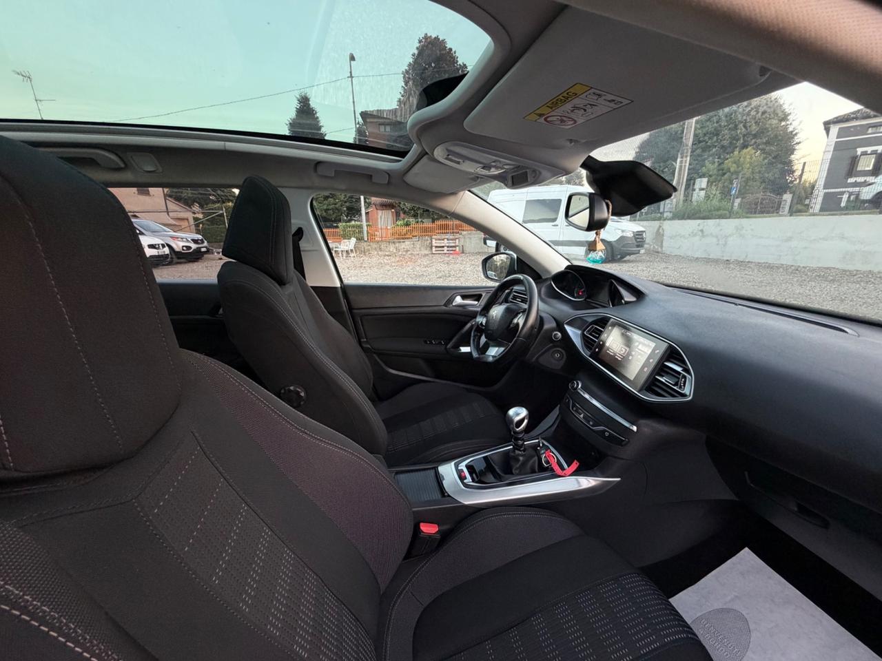 Peugeot 308 BlueHDi 120 S&S EAT6 Allure