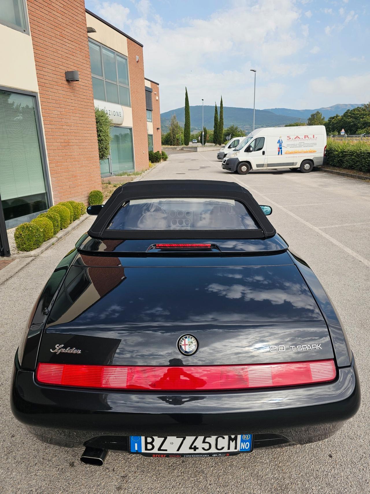 Alfa Romeo GTV Spider 2.0i limit edition Unipro 50.000 km