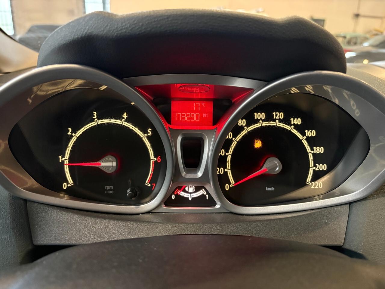 Ford Fiesta 1.4 5 porte GPL Titanium UNICO PROPRIETARIO