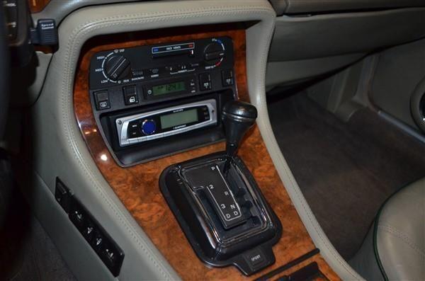 Jaguar Daimler XJ40 Cat Automatic