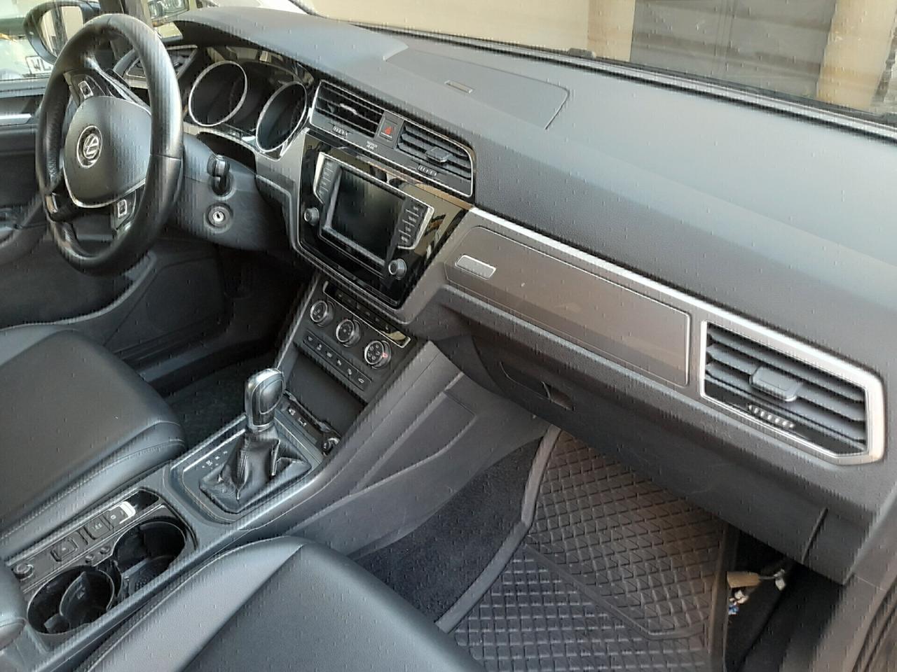 Volkswagen Touran 7 POSTI 2.0 115cv AUTOMATICO