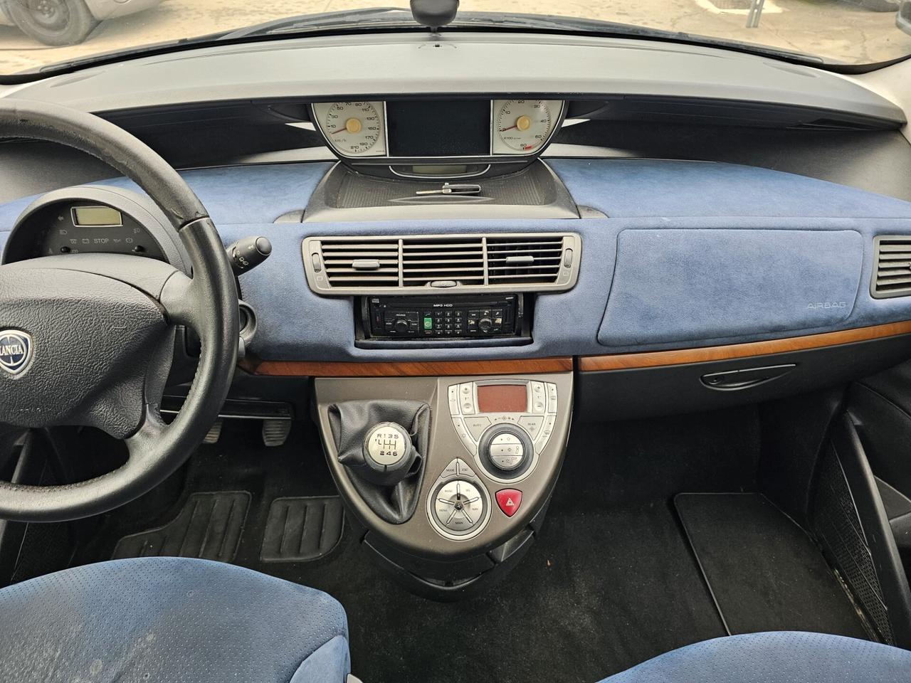 Lancia Phedra 2.0 MJT 136 CV Oro