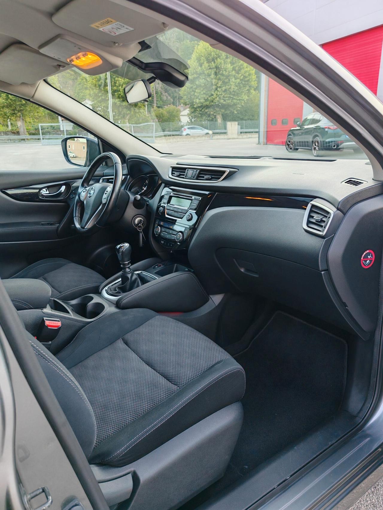 Nissan Qashqai 1.6 dCi DPF Tekna