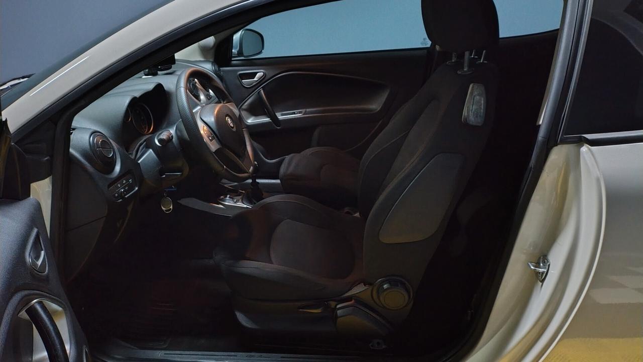 Alfa Romeo MiTo 1.3 JTDm 85 CV S&S Distinctive