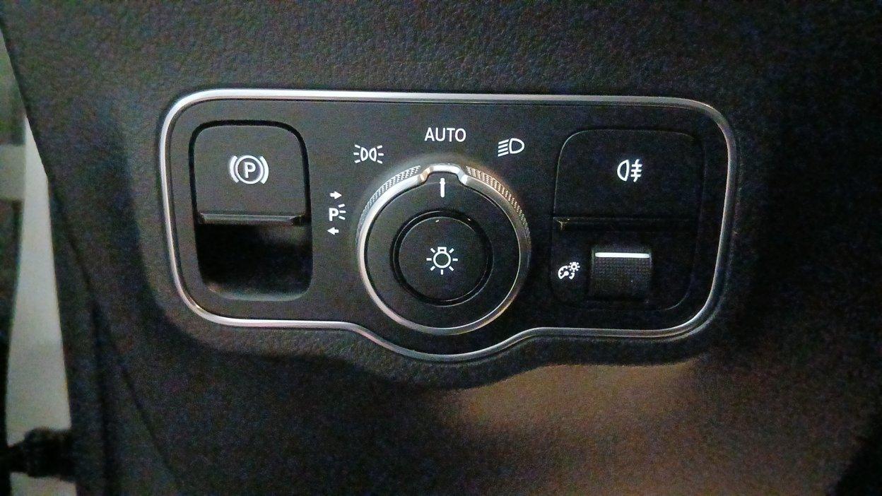 Mercedes-Benz GLA (H247) - GLA 180 d Automatic Sport Plus