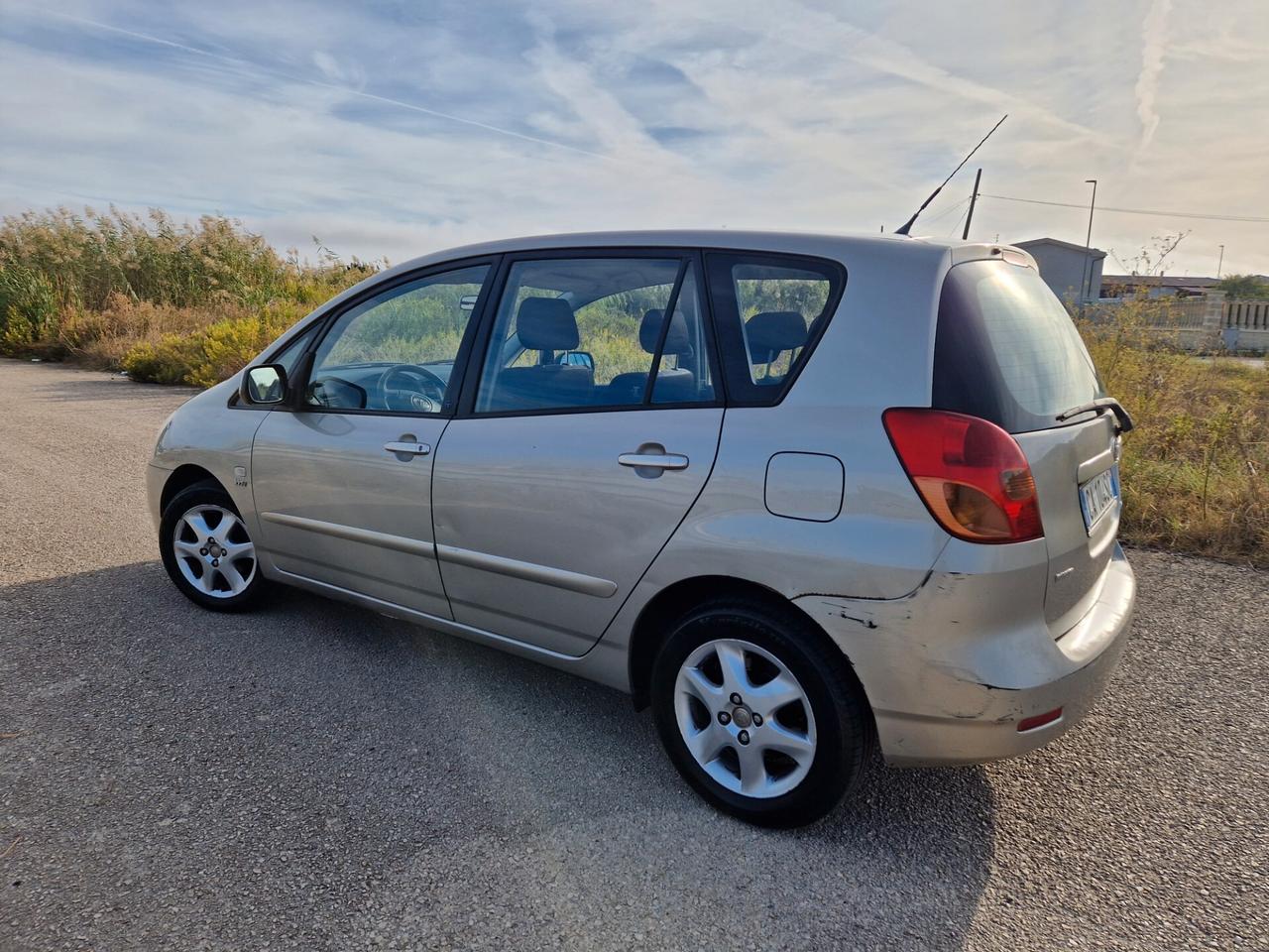 Toyota Corolla 1.6 16V 5 porte