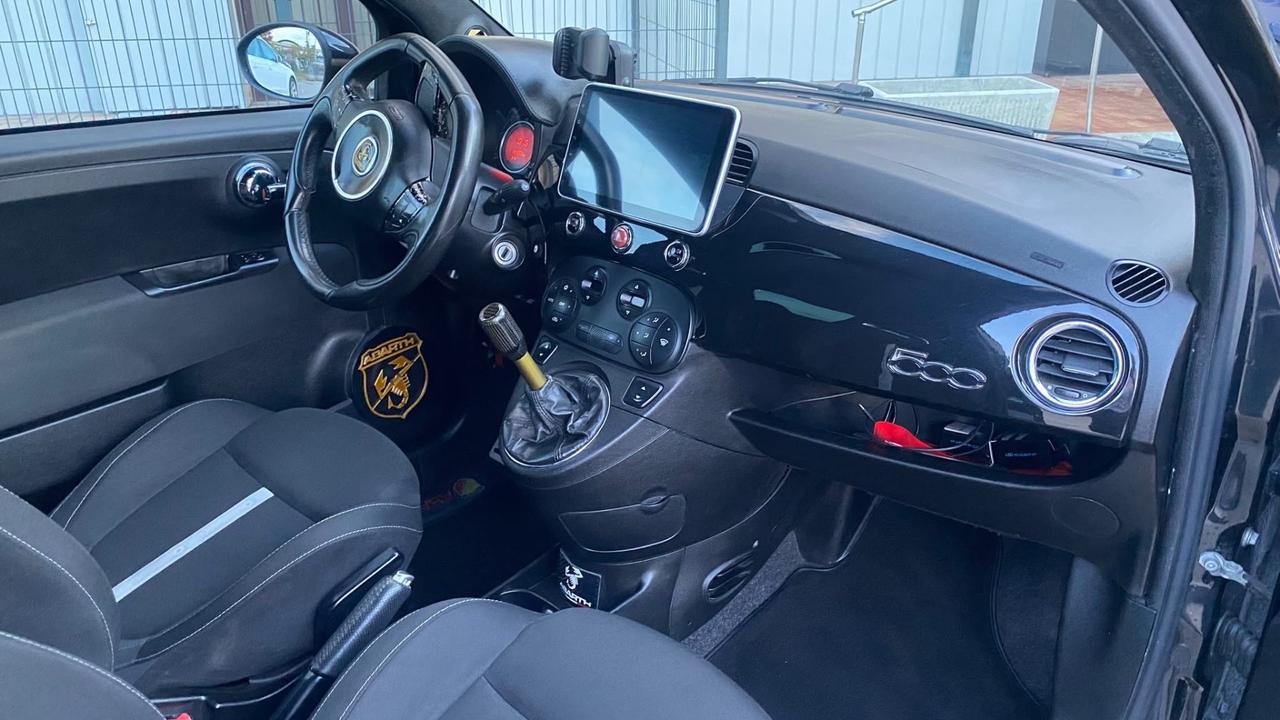 Abarth 500 1.4 Turbo T-Jet Custom