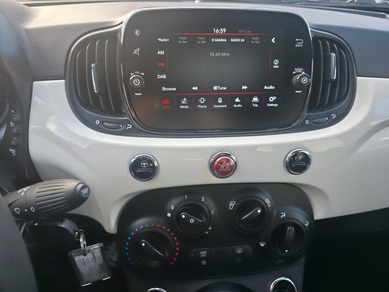 Fiat 500 1.0 Hybrid Red