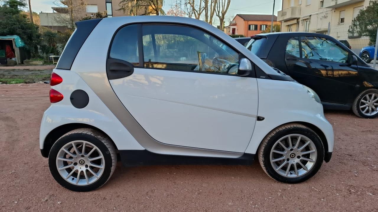 Smart ForTwo 1000 52 kW coupé passion
