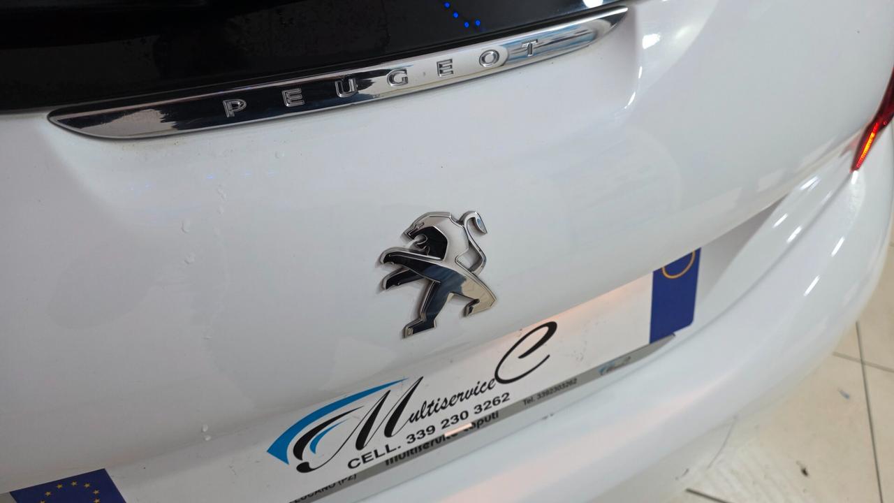 Peugeot 208 BlueHDi 75 5 porte Allure