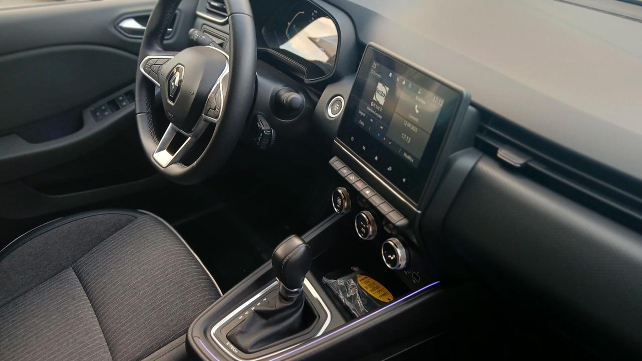 Renault Clio FULL HYBRID 140 CV AUTO INTENSE