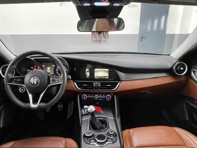 Alfa Romeo Giulia 2.2 Turbodiesel 180 CV Business Sport