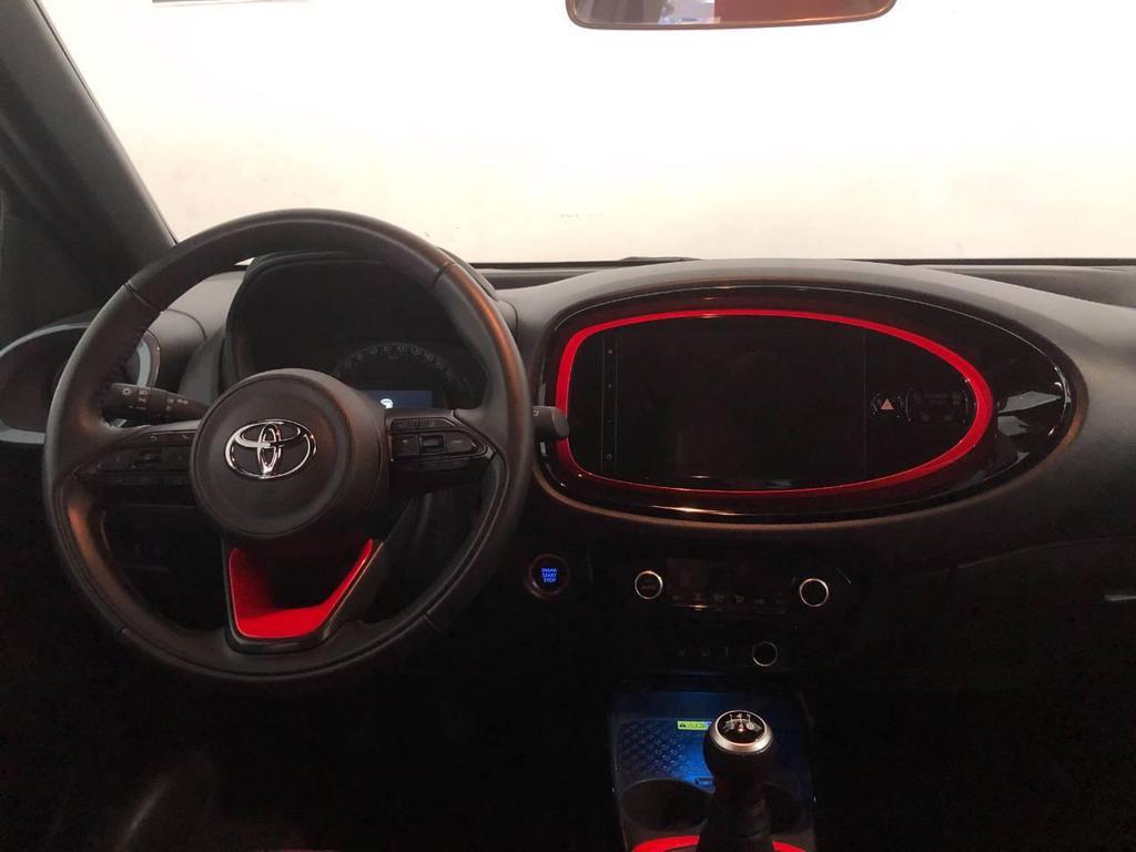 Toyota Aygo X 1.0 Undercover