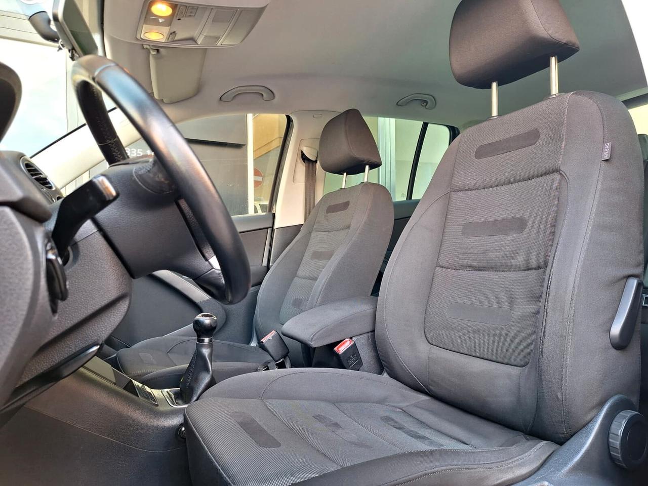 Volkswagen Tiguan 2.0 16V TDI DPF Sport & Style (18°)