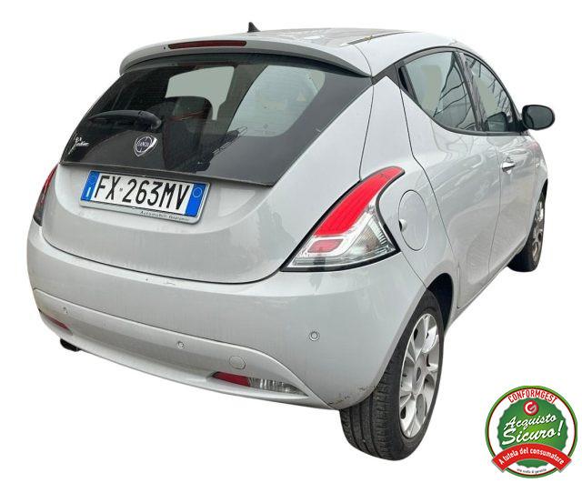 LANCIA Ypsilon 1.2 69 CV 5 porte Gold