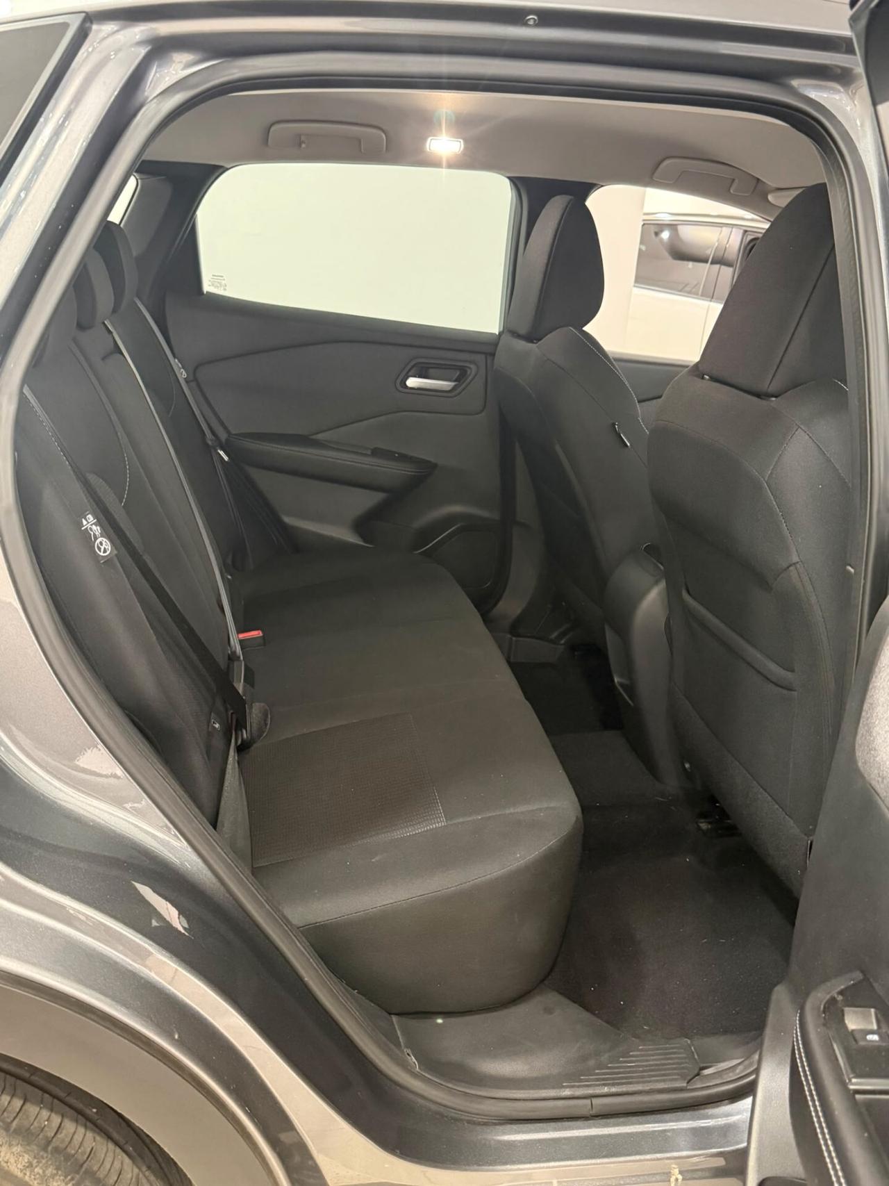 Nissan Qashqai MHEV 140 CV Tekna 20.000 KM ANNO 2025
