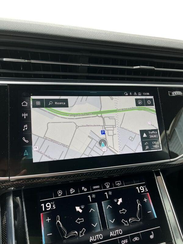 Audi Q8 55 TFSI quattro tiptronic Sport