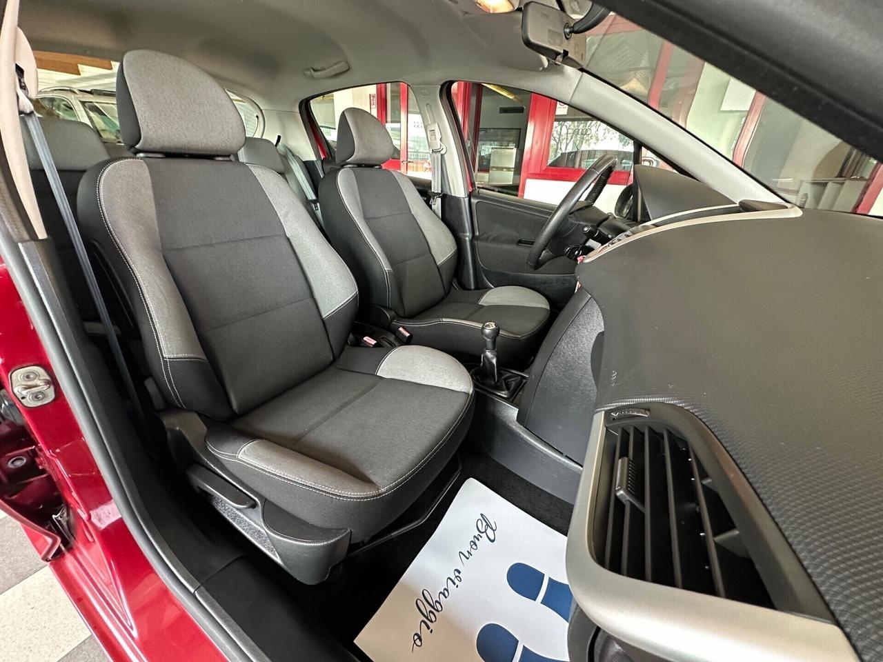 Peugeot 207 1.4 VTi 95CV 5p. Neopatentati
