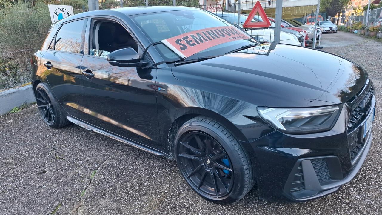 Audi A1 SPB 40 TFSI S tronic line edition