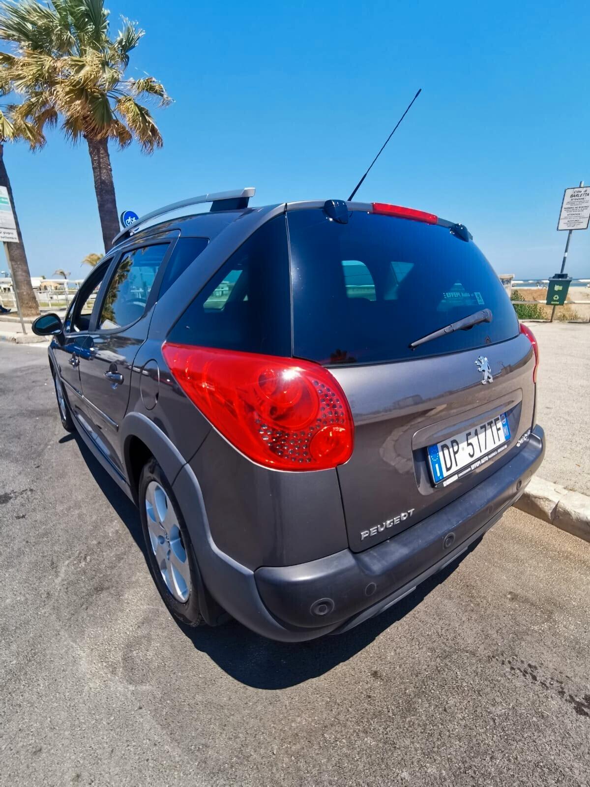 Peugeot 207 1.6 HDi 90CV SW SENSORI/TETTO PAN.