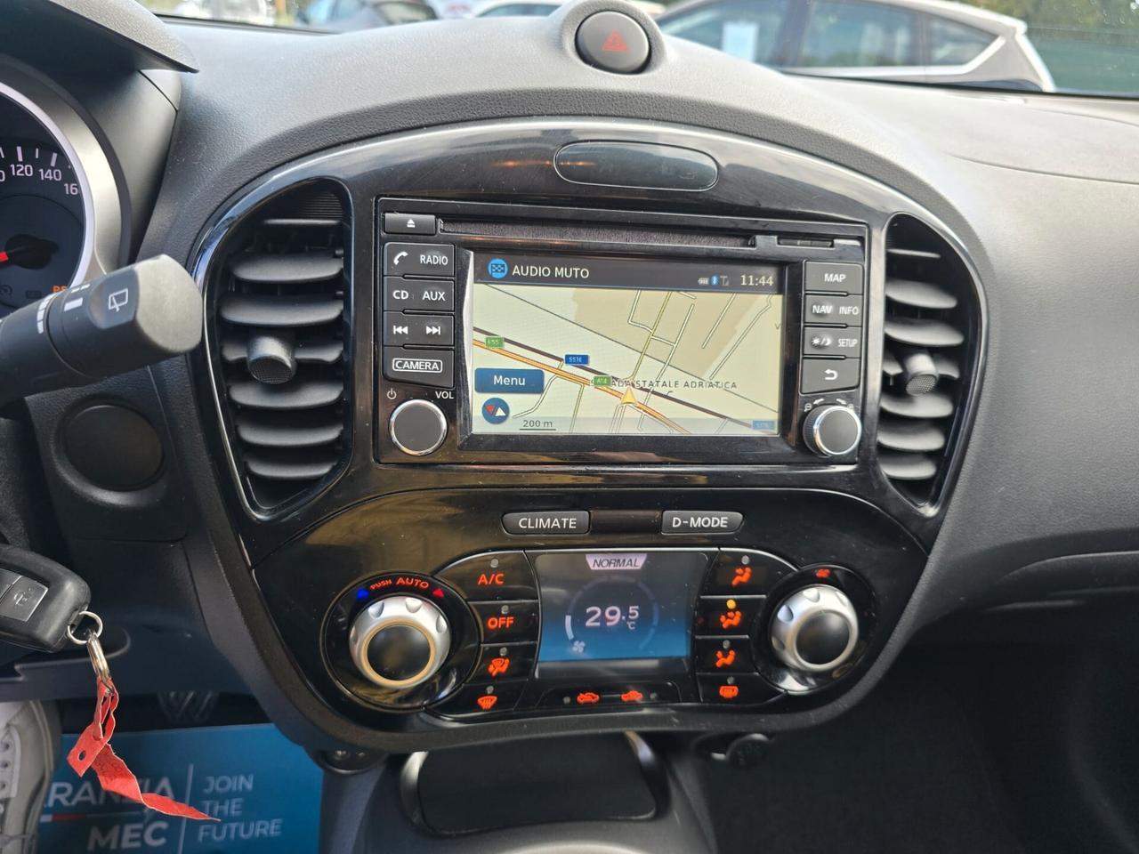 Nissan Juke 1.2 DIG-T 115 2015 GARAZIA