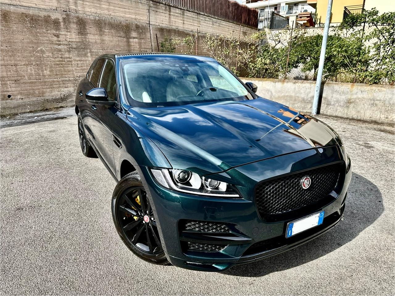 Jaguar F-Pace 3.0 D V6 300 CV AWD aut. R-Sport