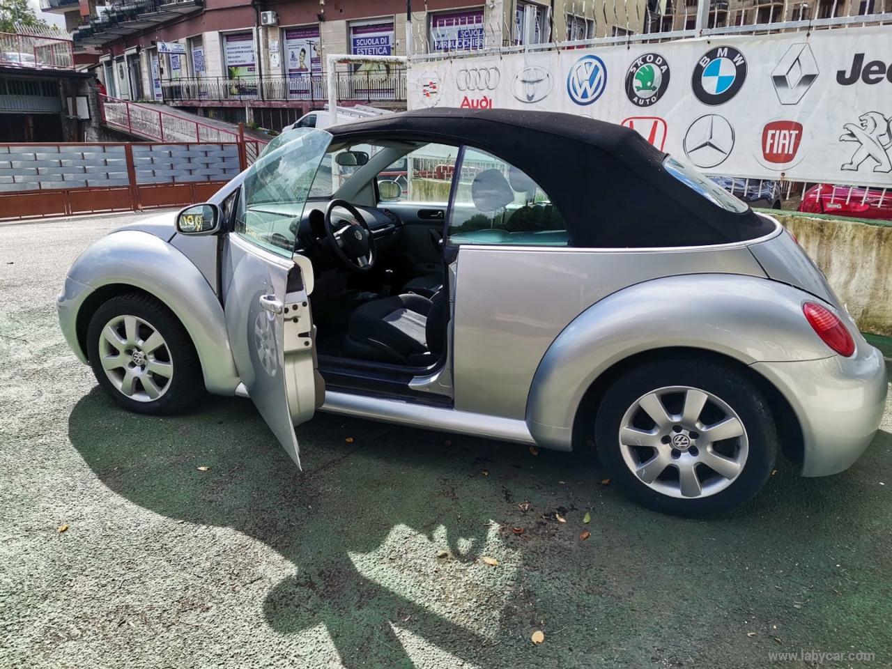 VOLKSWAGEN New Beetle 1.6 Cabrio