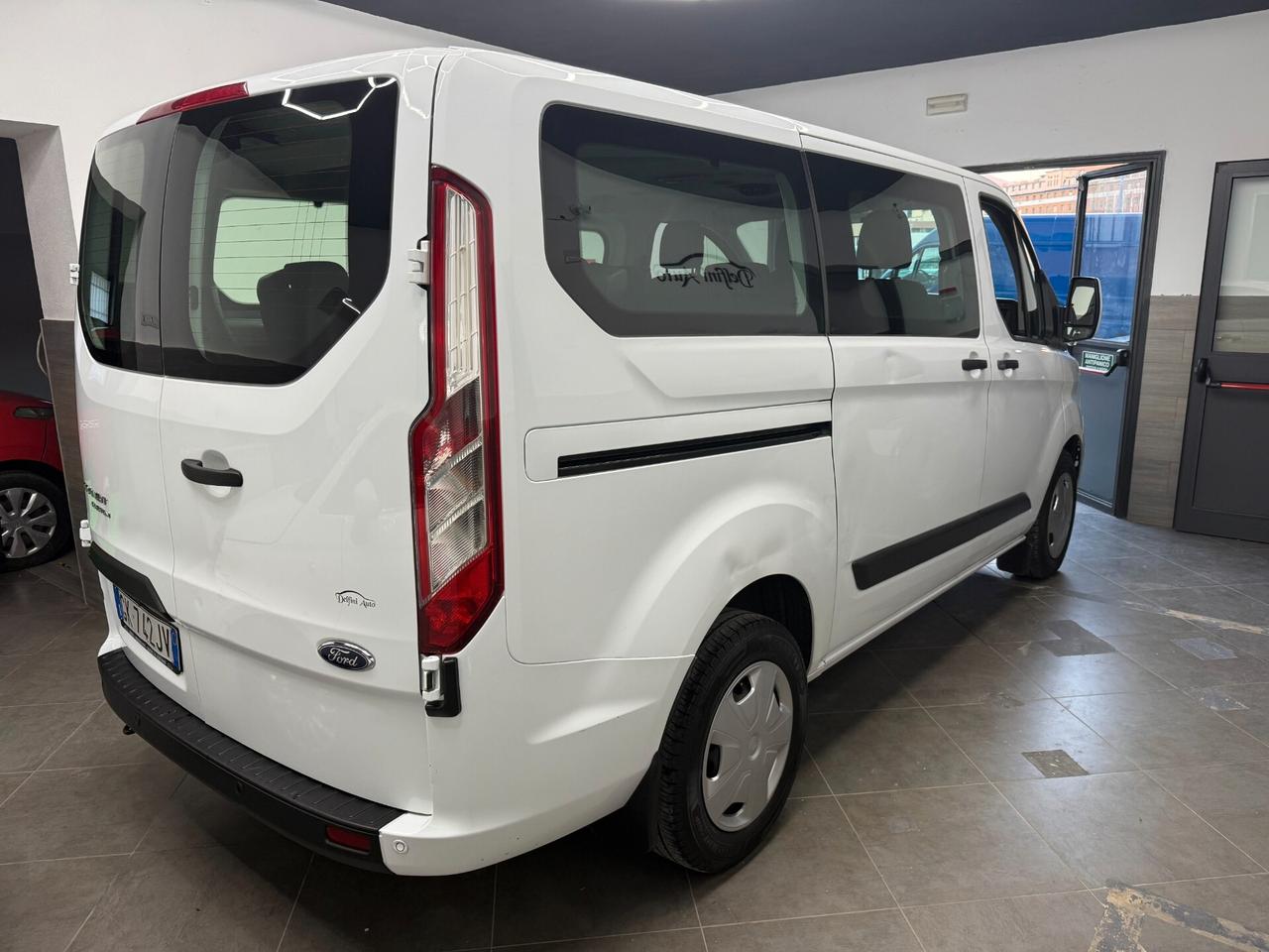 Ford Transit Custom 320 2.0 EcoBlue 130 PC Combi Trend