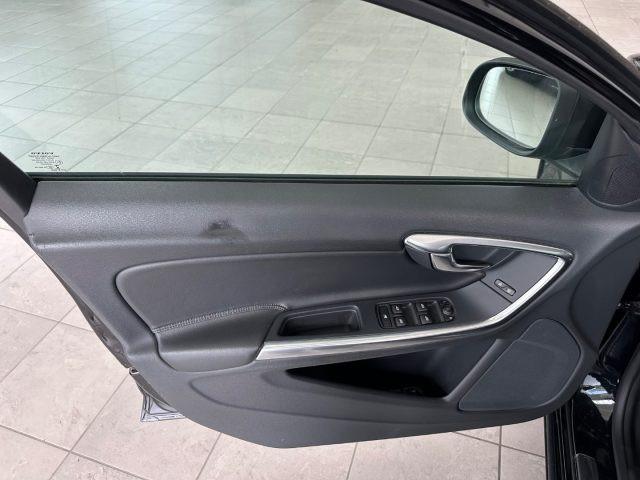 VOLVO V60 D3 Business