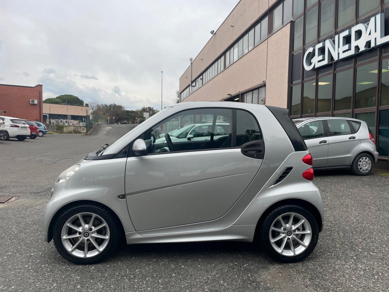 Smart ForTwo 1000 52 kW MHD coupé pulse