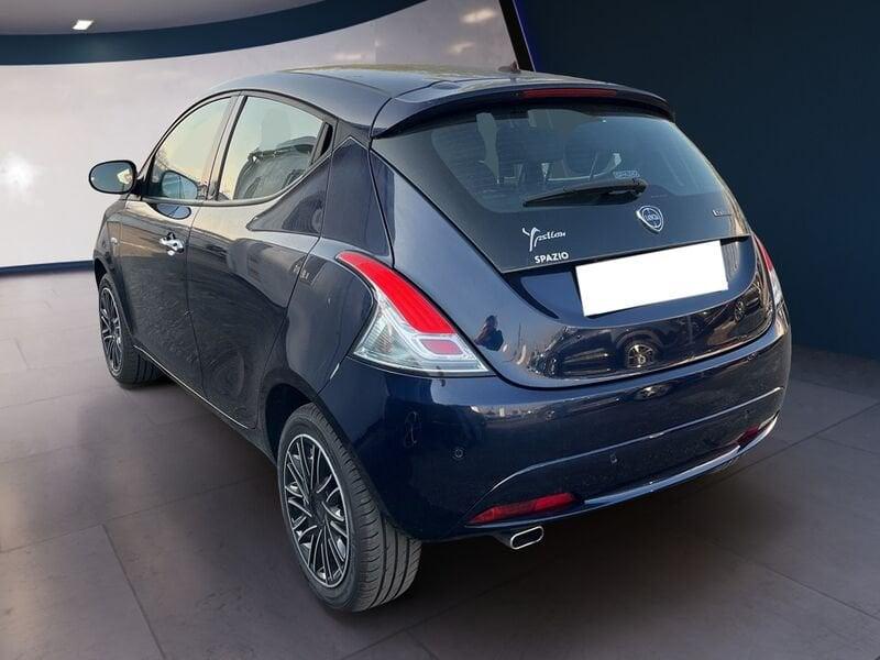 Lancia Ypsilon III 2015 1.0 hybrid Gold s&s 70cv