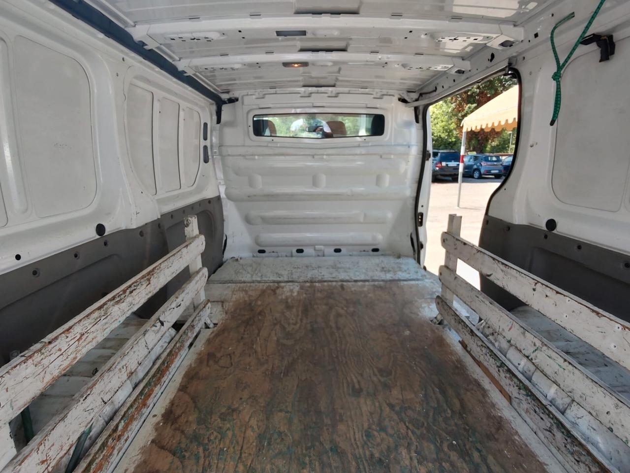 Renault Trafic T27 2.0 DCI 115 CV L1H1, OK NEOPATENTATI