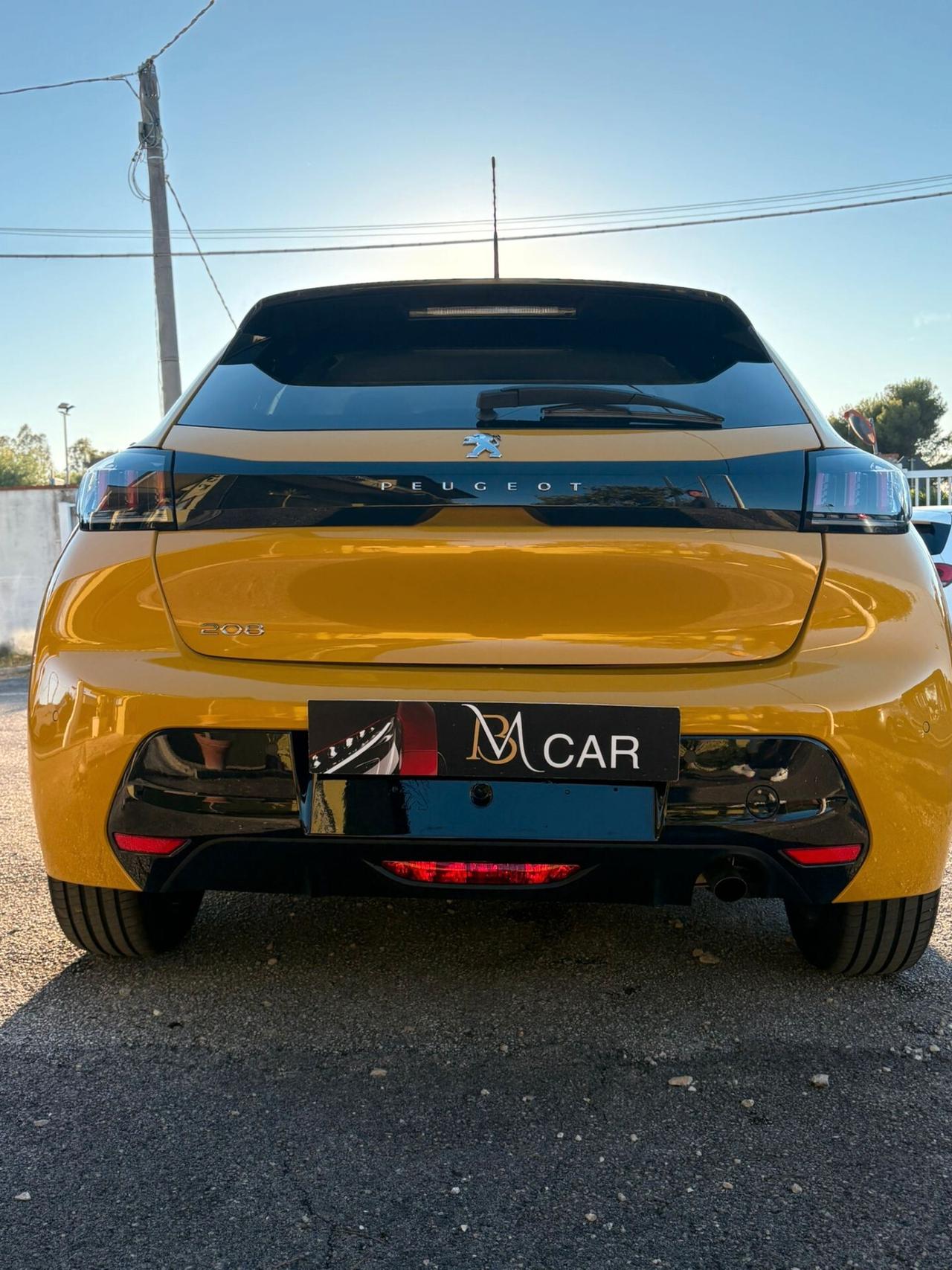 Peugeot 208 PureTech 1.2 LIKE 100