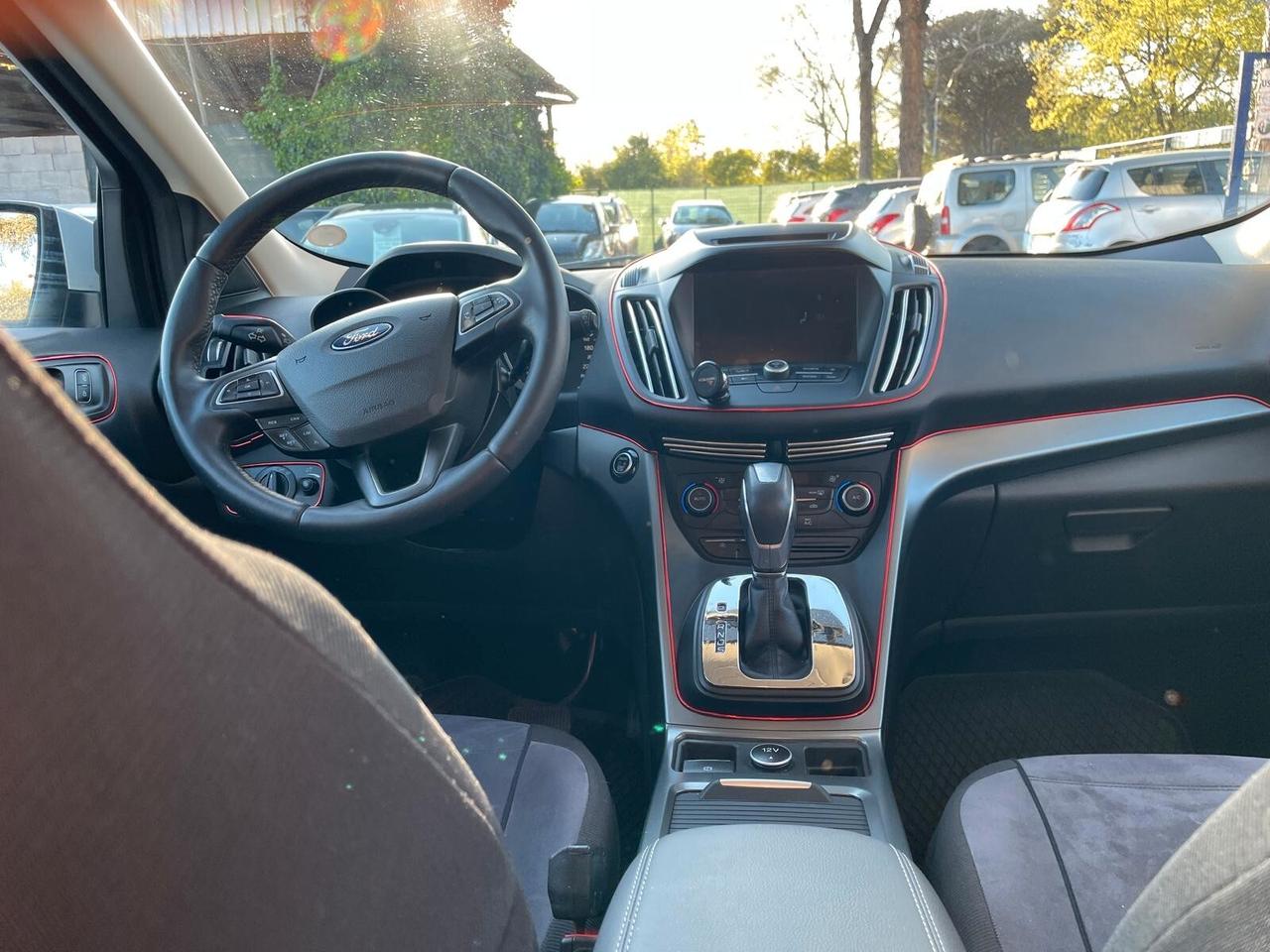 Ford Kuga 2.0 TDCI 120 CV S&S 2WD ST-Line