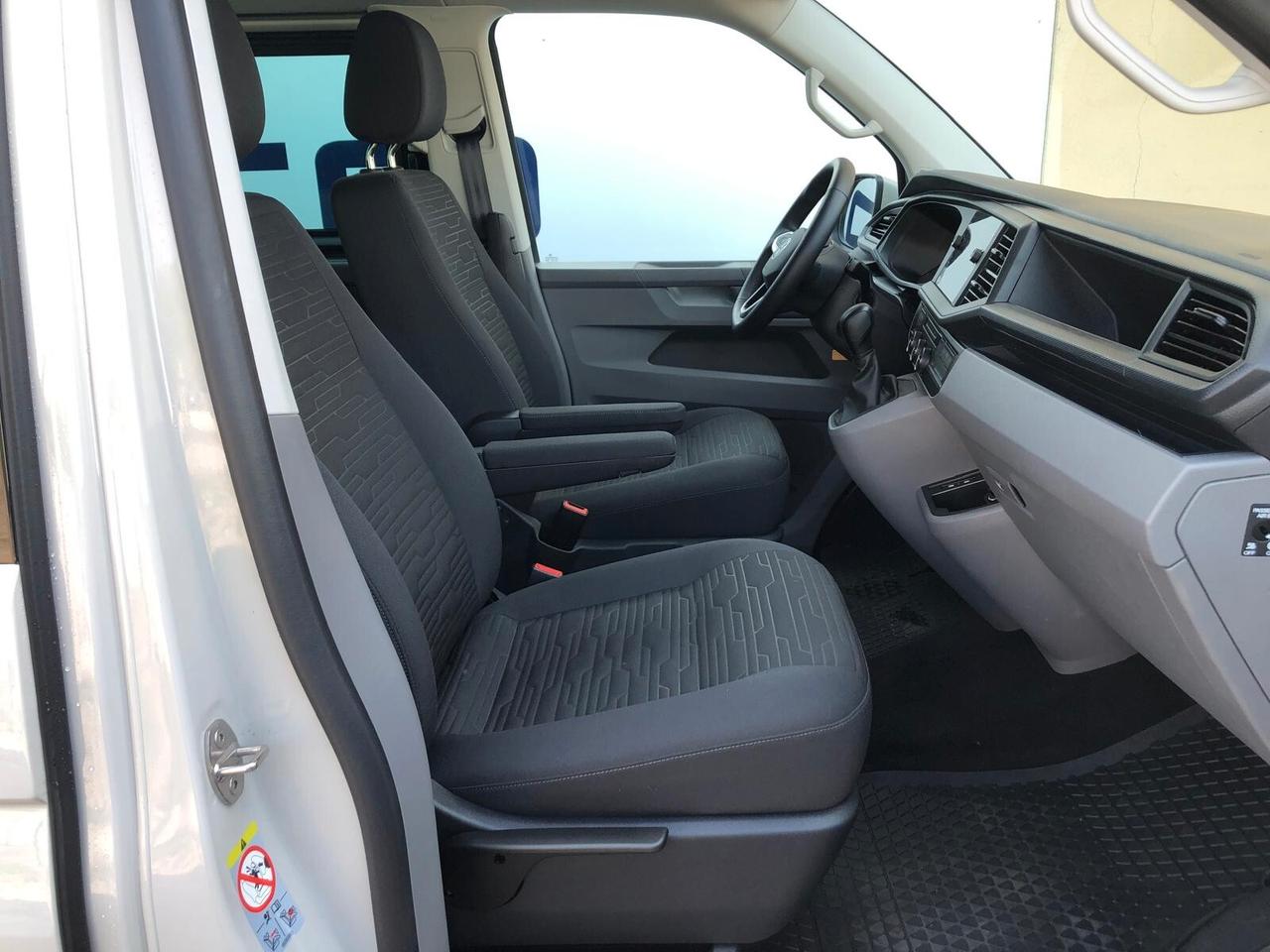Volkswagen Caravelle 2.0 TDI 204CV DSG PC 8 posti