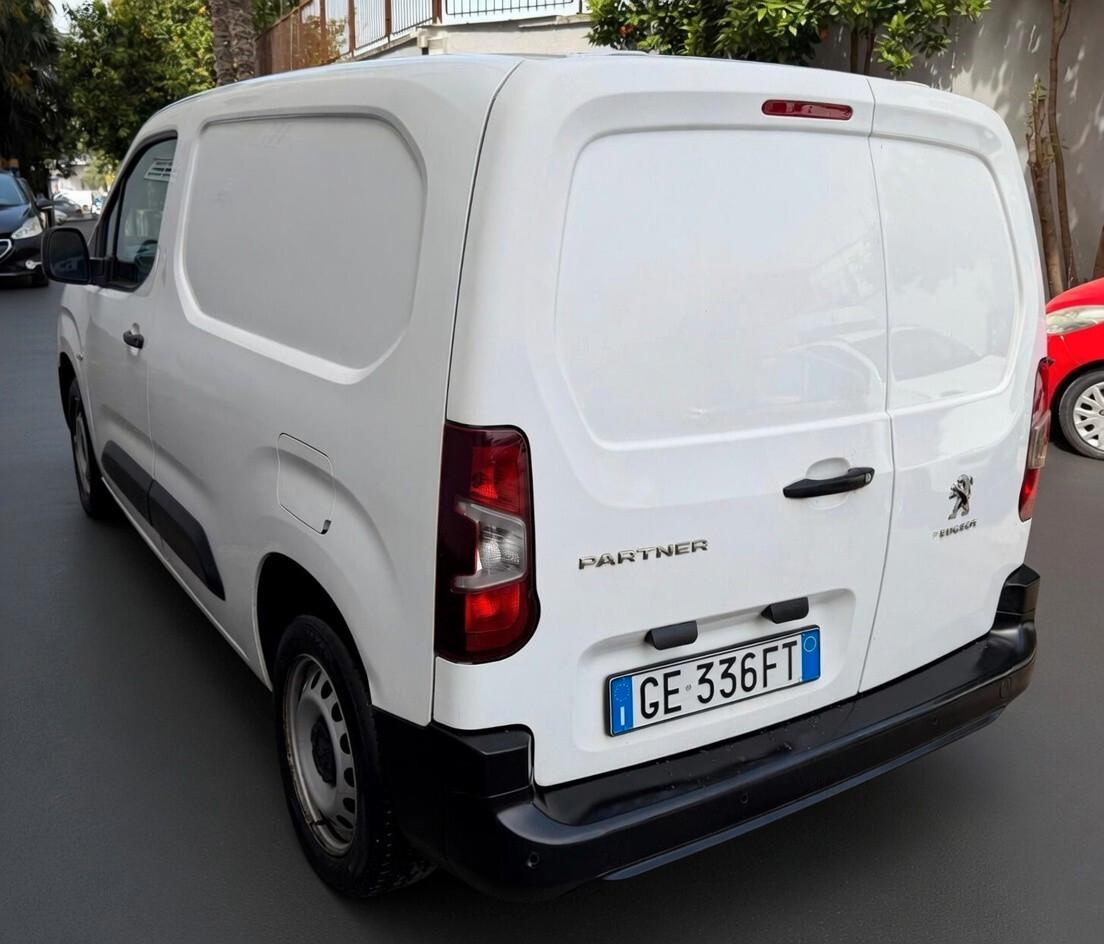 Peugeot Partner BlueHDi 130 EAT8 S&S PC Furgone Premium