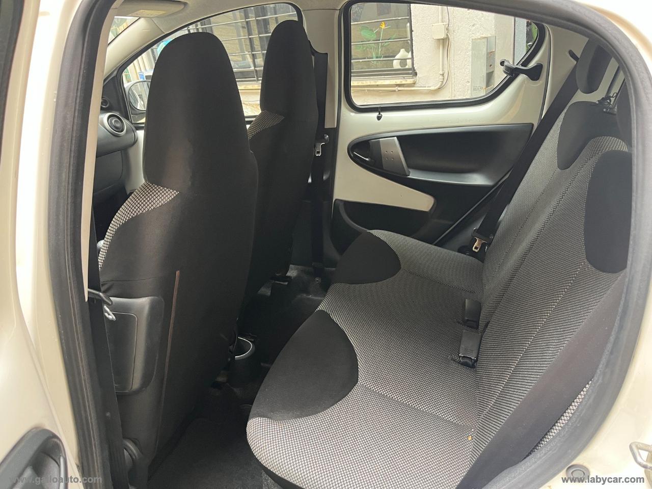 TOYOTA Aygo 1.0 12V VVT-i 5p. Cool Soda Conn.