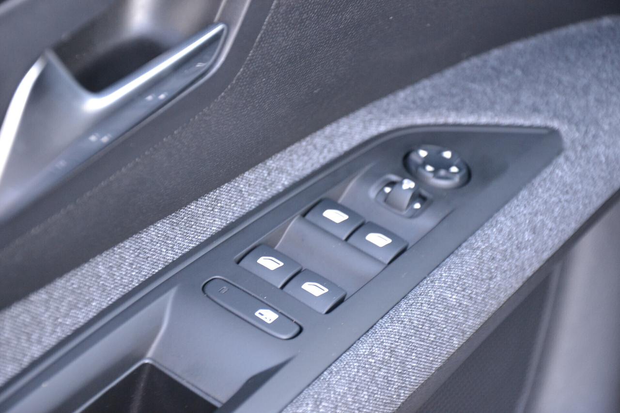 Peugeot 5008 1.5 HDi 130CV 7 POSTI AUT.**PREZZO REALE**KM20000*