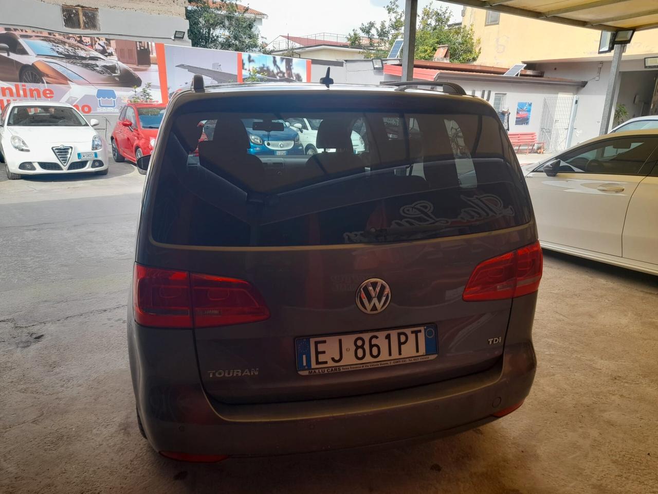 Volkswagen Touran 1.6 diesel 7 posti con garanzia-2011